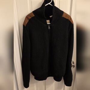 Weatherproof Vintage Black and Brown Sweater